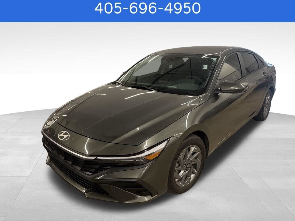 2024 HYUNDAI Elantra