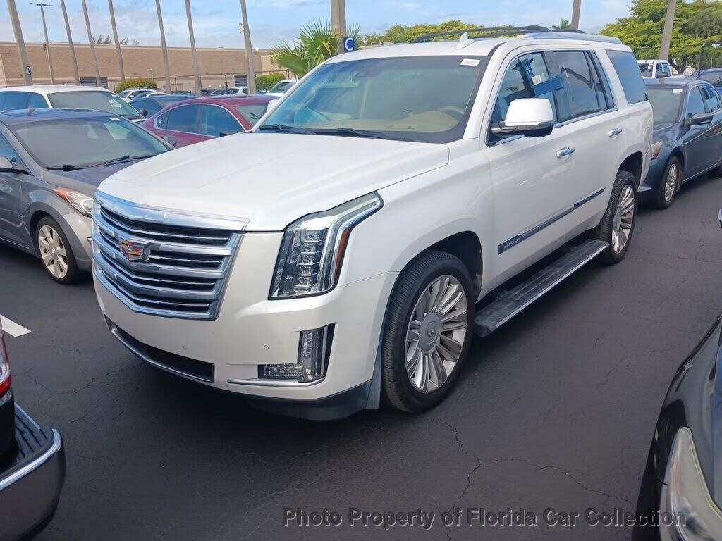 2016 CADILLAC Escalade