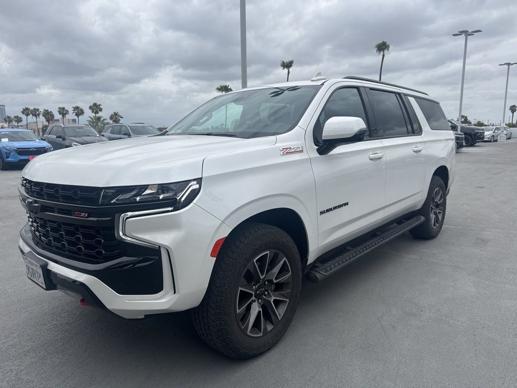 2023 CHEVROLET Suburban