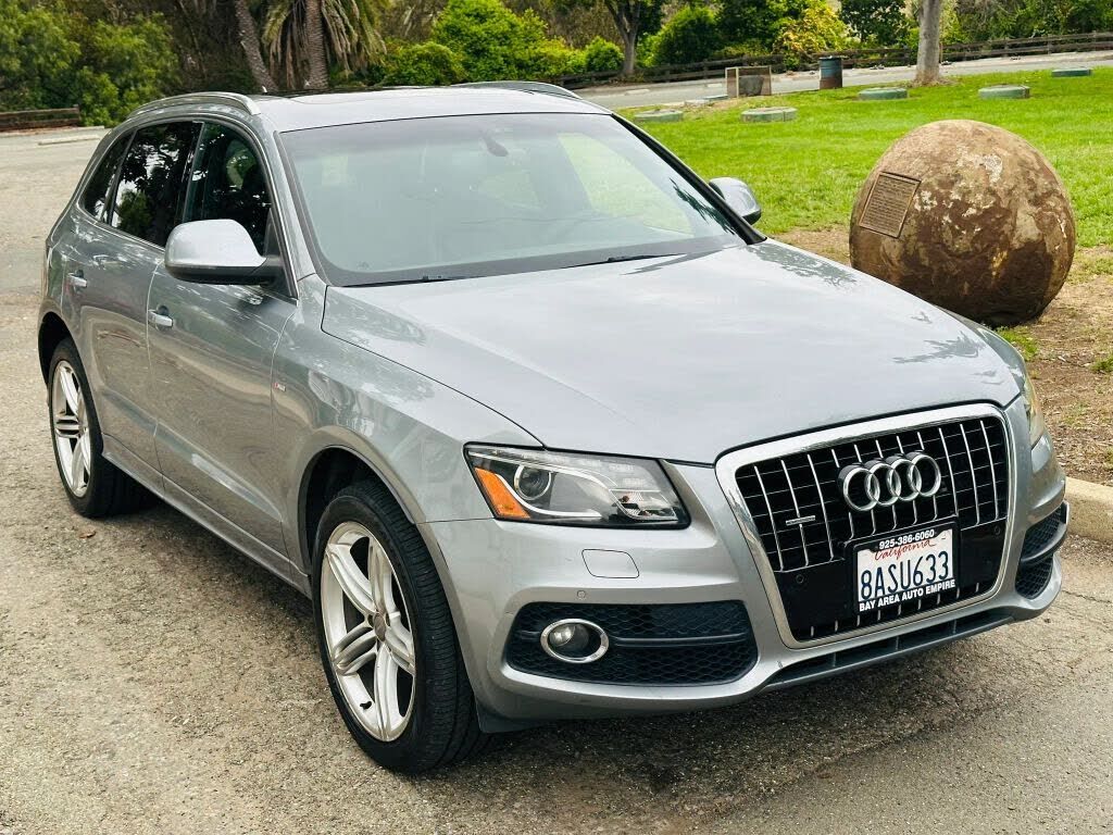 2011 AUDI Q5