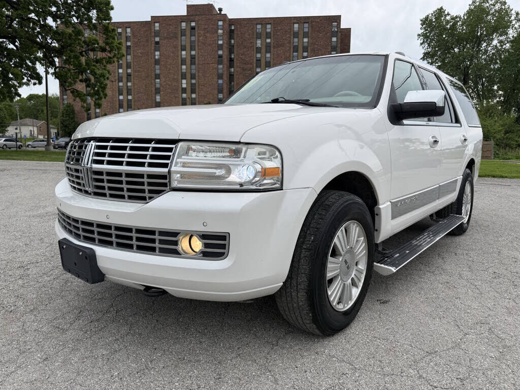 2013 LINCOLN Navigator