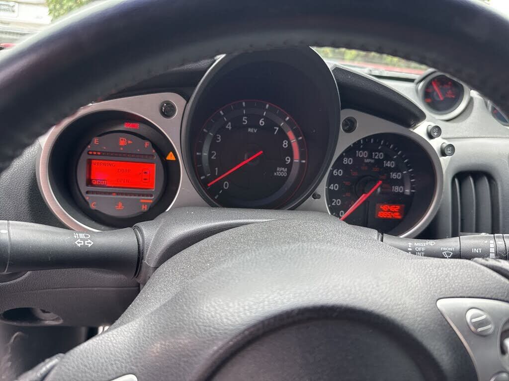 2017 NISSAN 370Z