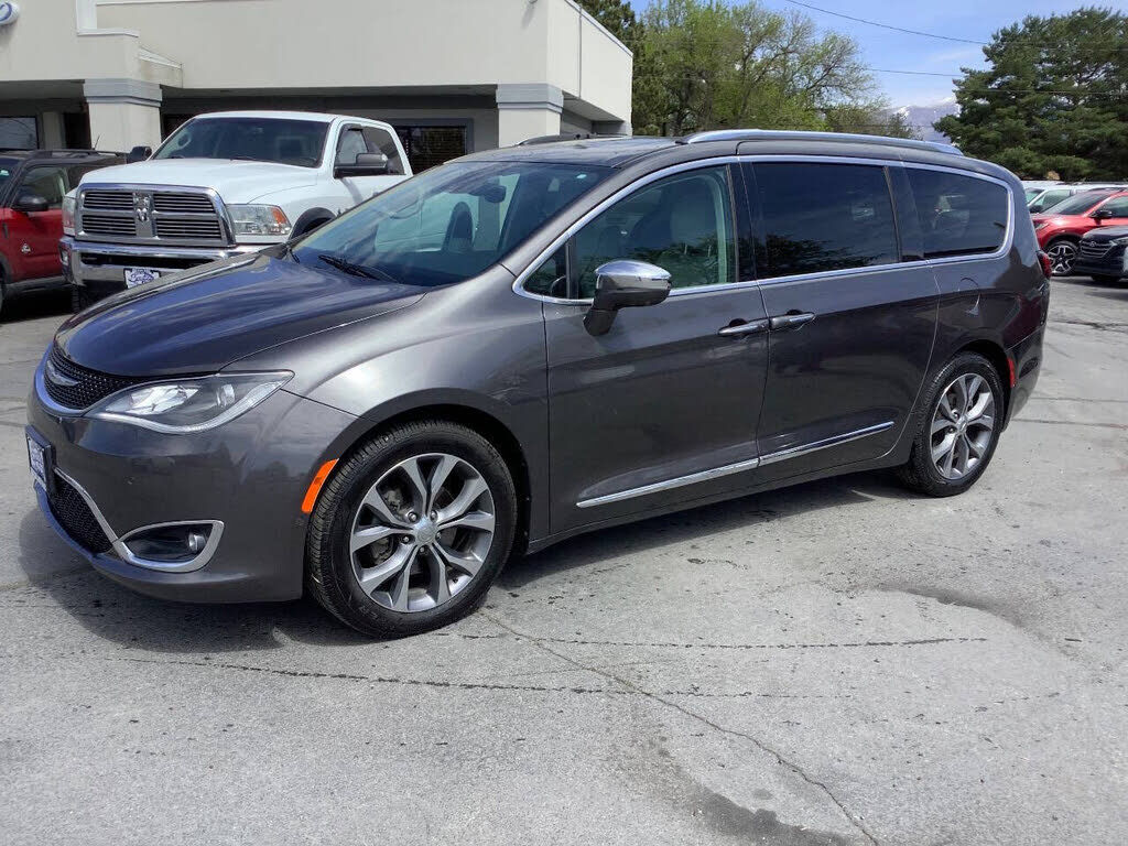 2017 CHRYSLER Pacifica