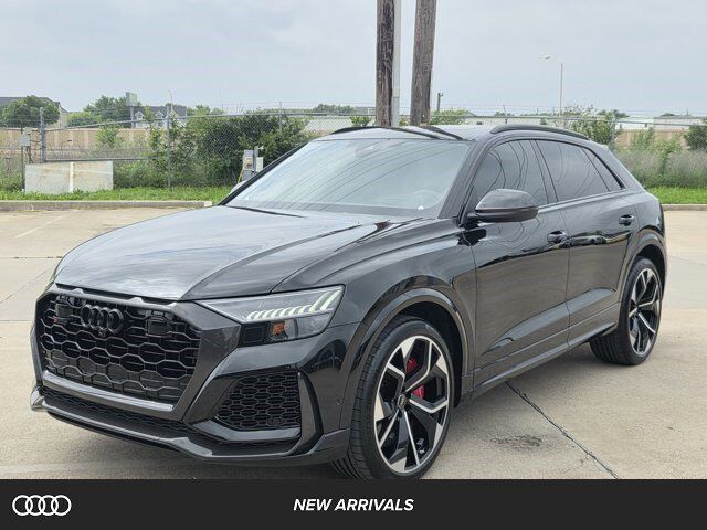 2022 AUDI RS Q8