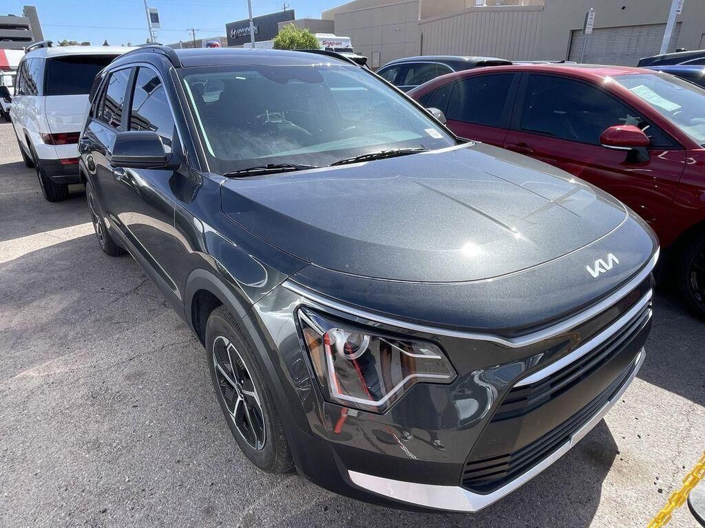 2025 KIA Niro
