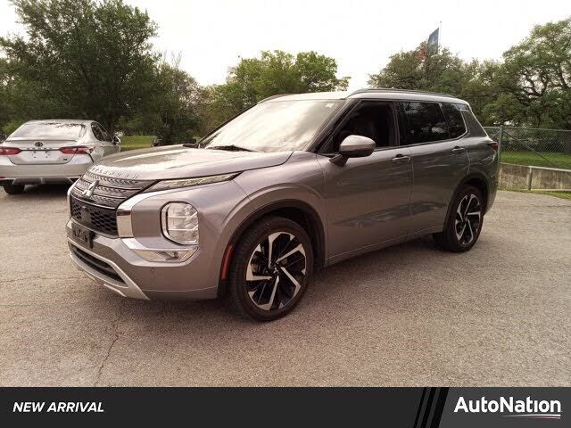 2022 MITSUBISHI Outlander