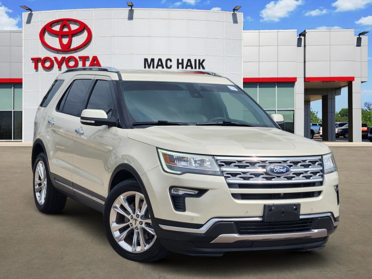 2018 FORD Explorer