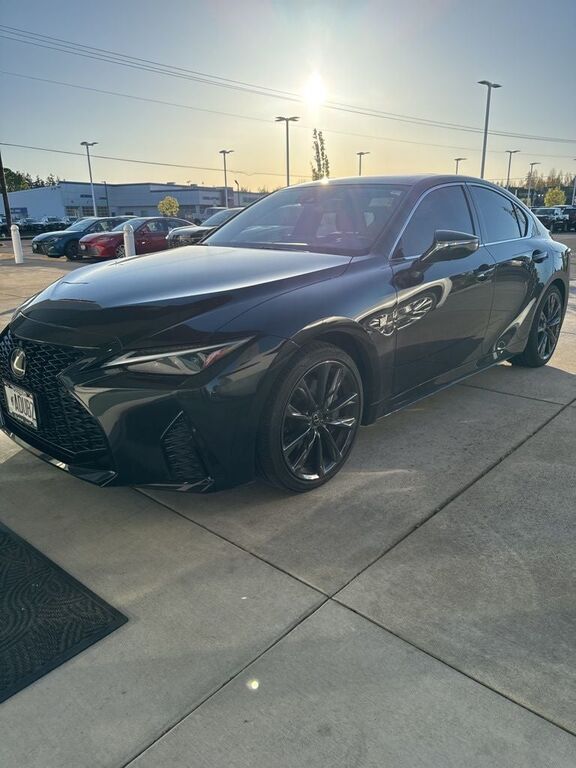 2023 LEXUS IS