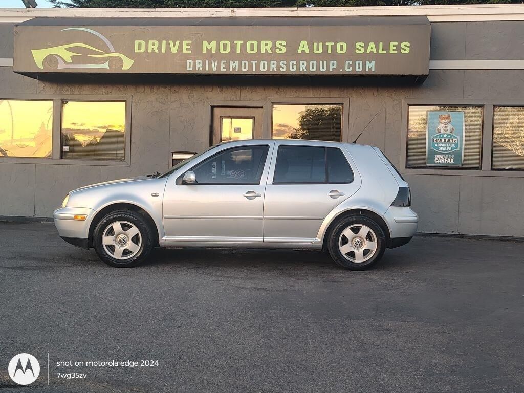 2002 VOLKSWAGEN Golf