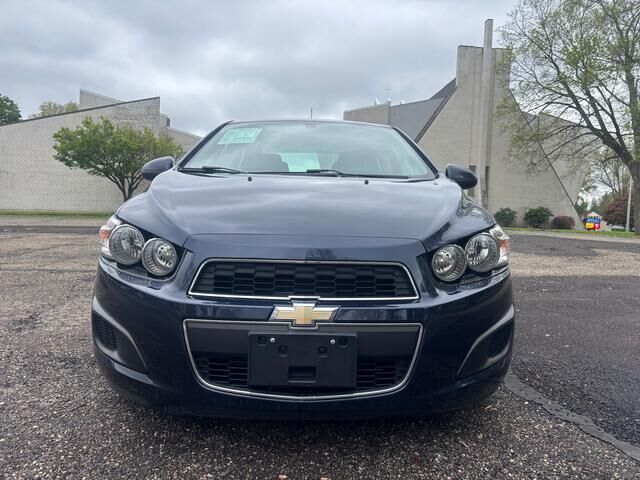2016 CHEVROLET Sonic