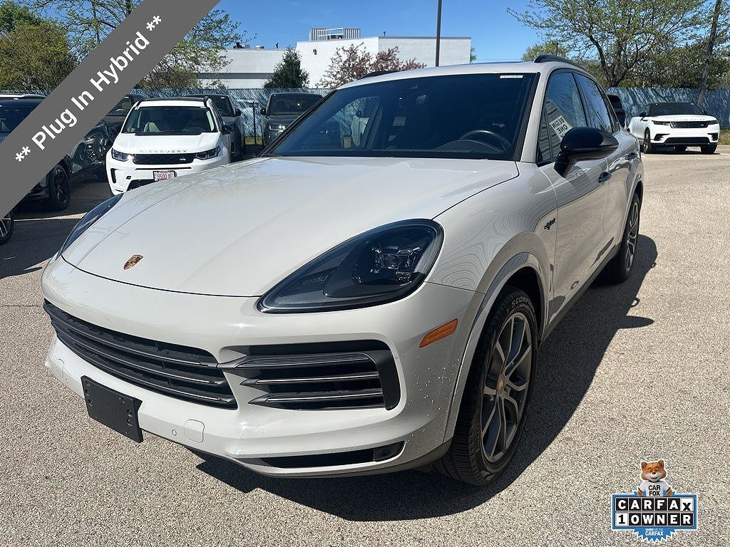 2023 PORSCHE Cayenne