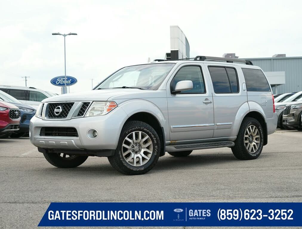 2012 NISSAN Pathfinder