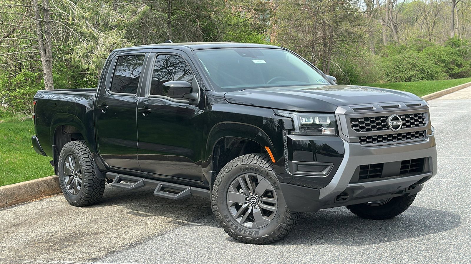 2026 NISSAN Frontier