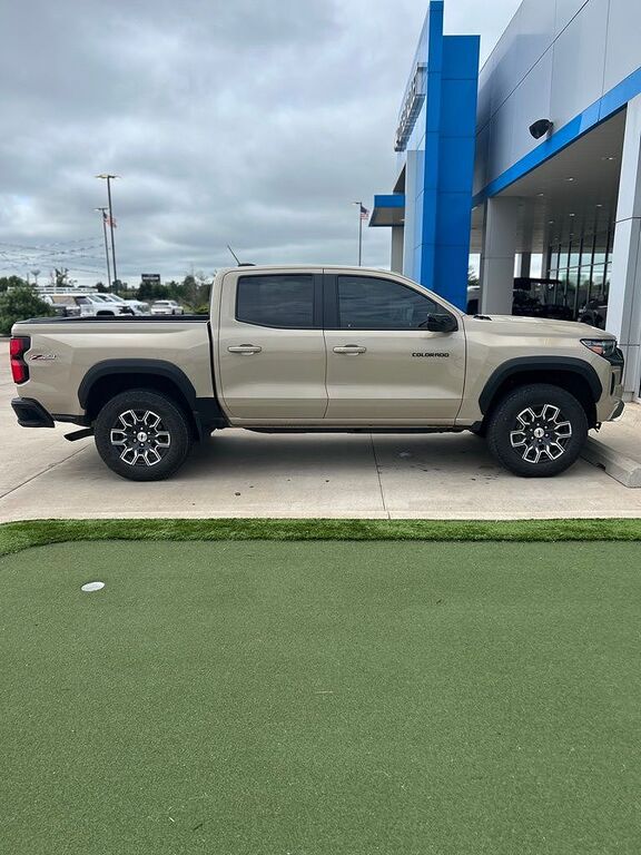 2024 CHEVROLET Silverado