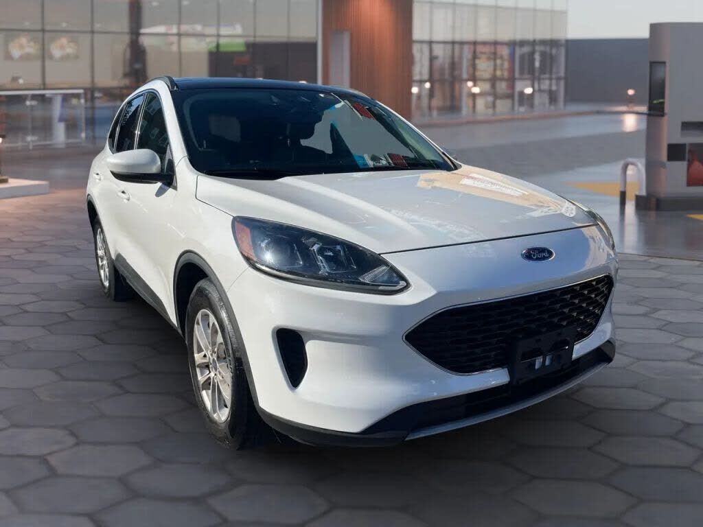 2020 FORD Escape