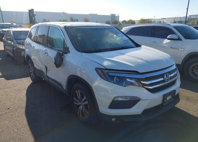2017 HONDA Pilot