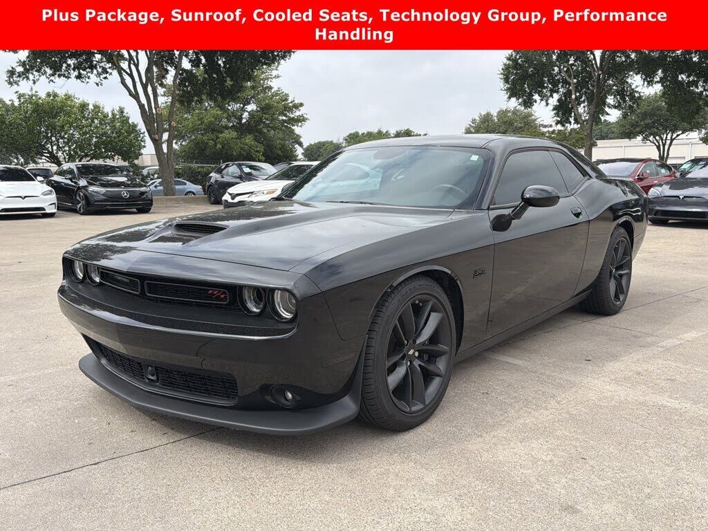 2022 DODGE Challenger