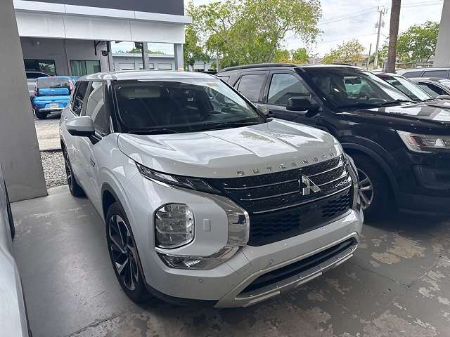 2023 MITSUBISHI Outlander
