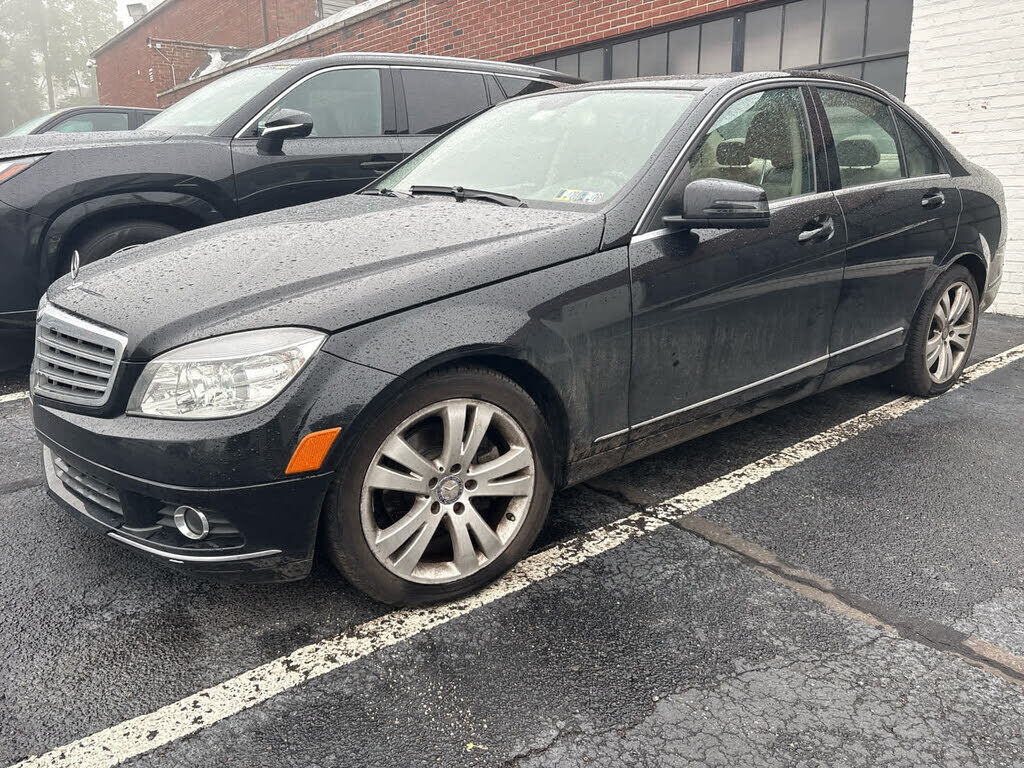 2011 MERCEDES-BENZ C-Class