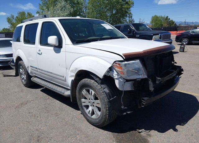 2012 NISSAN Pathfinder