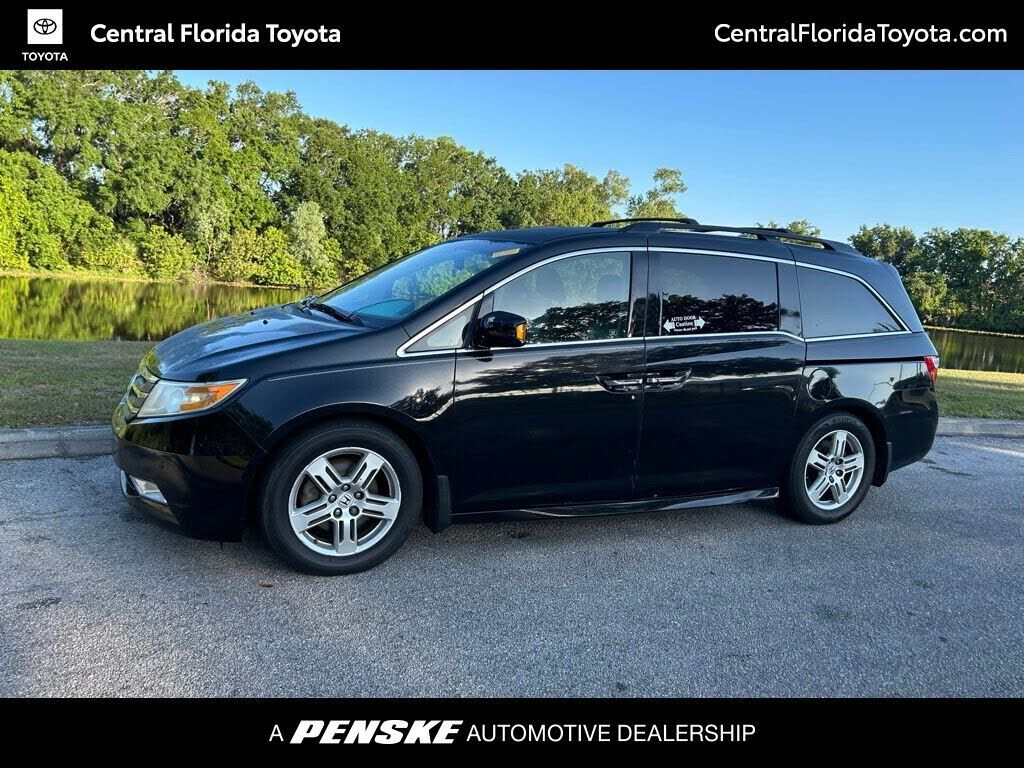 2011 HONDA Odyssey