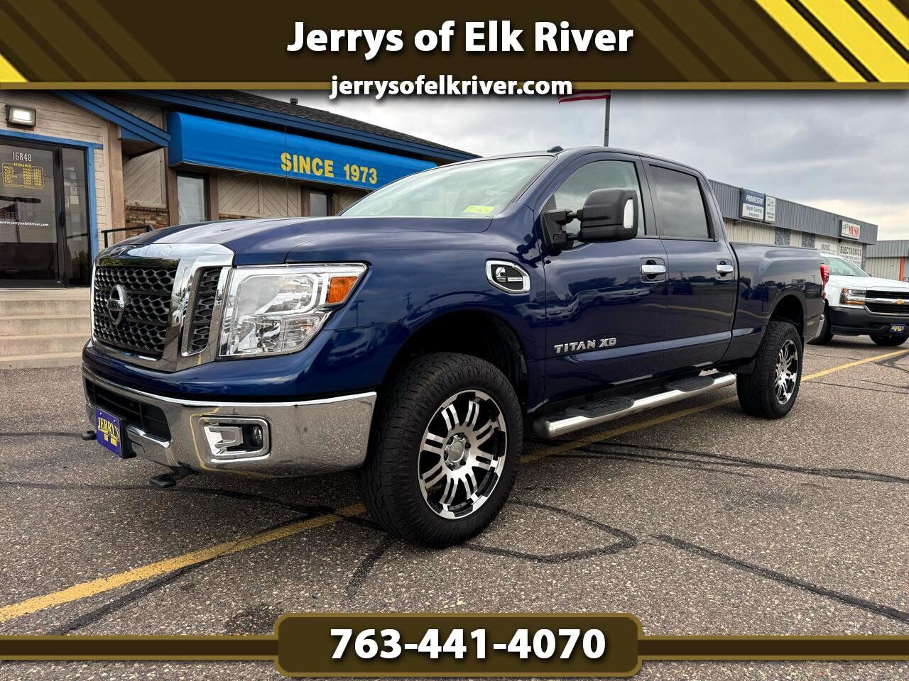 2017 NISSAN Titan