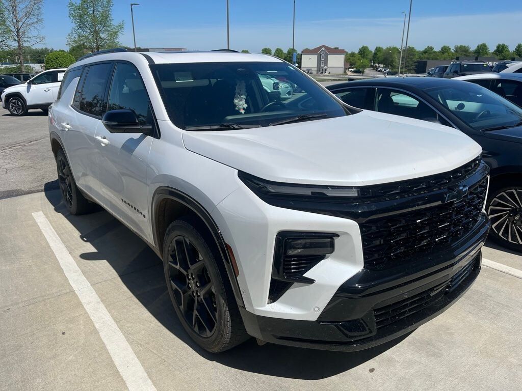 2024 CHEVROLET Traverse