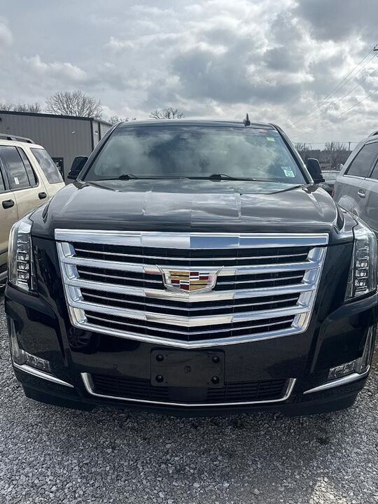 2017 CADILLAC Escalade