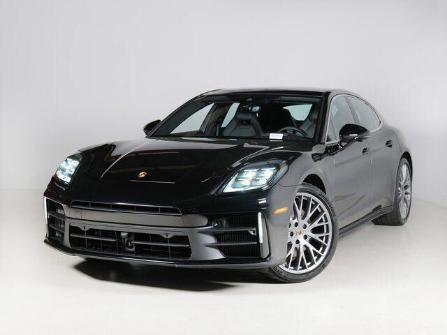 2026 PORSCHE Panamera