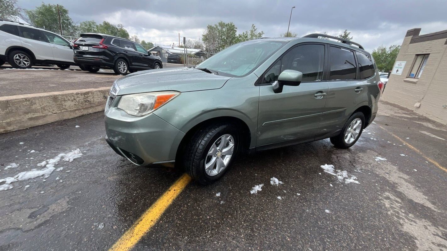 2014 SUBARU Forester
