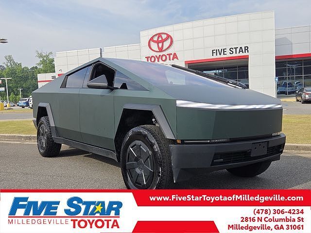 2025 TESLA Cybertruck