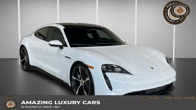 2022 PORSCHE Taycan