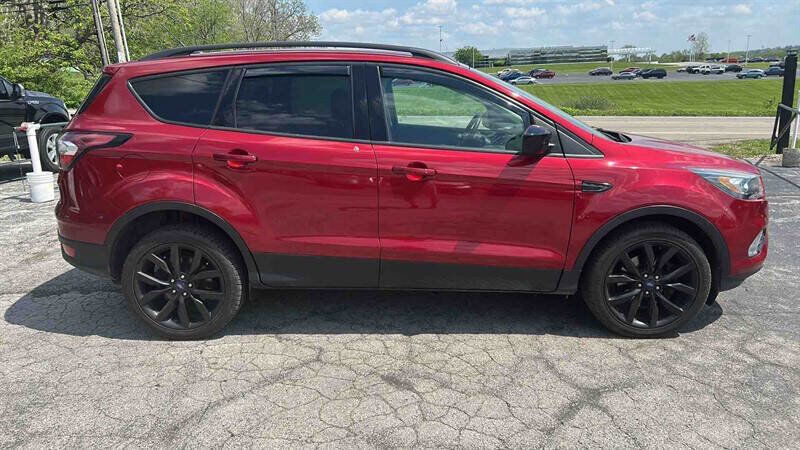 2017 FORD Escape