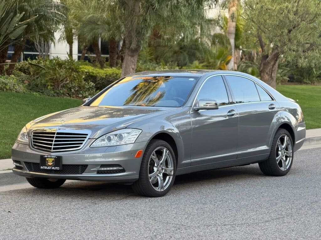 2013 MERCEDES-BENZ S-Class