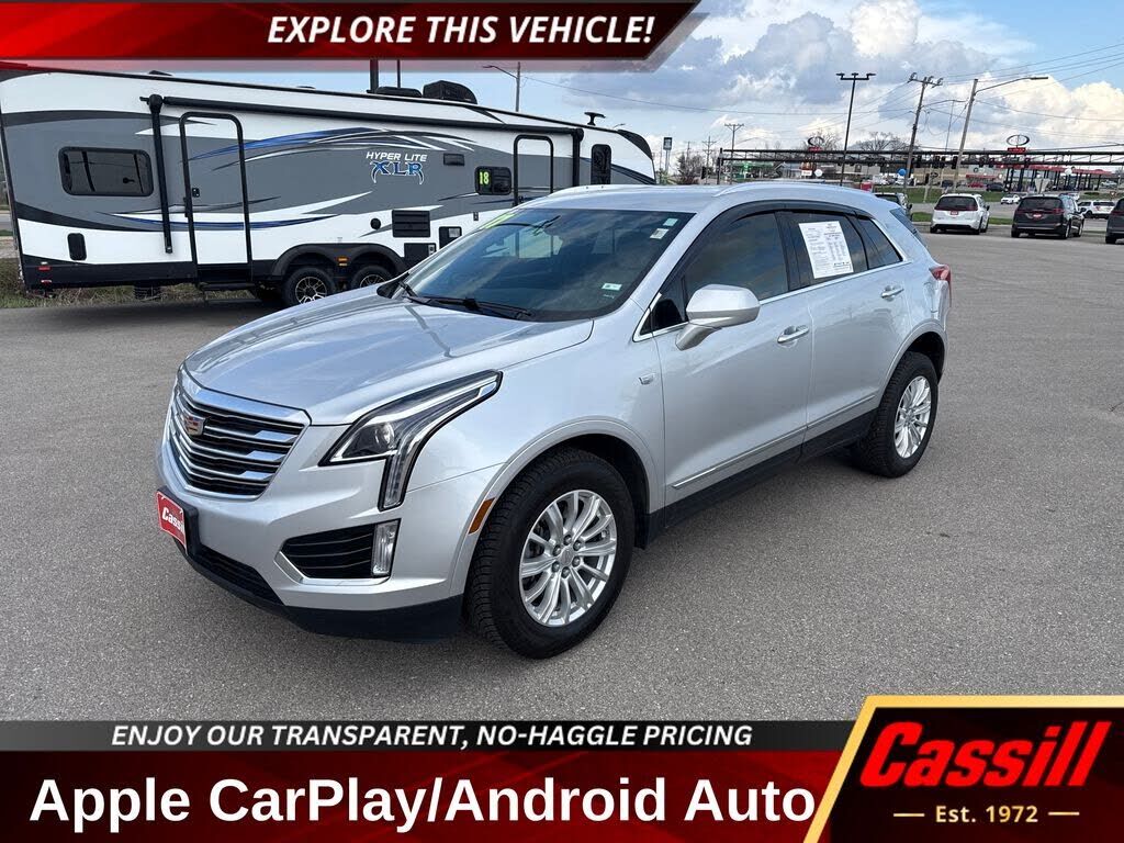 2017 CADILLAC XT5