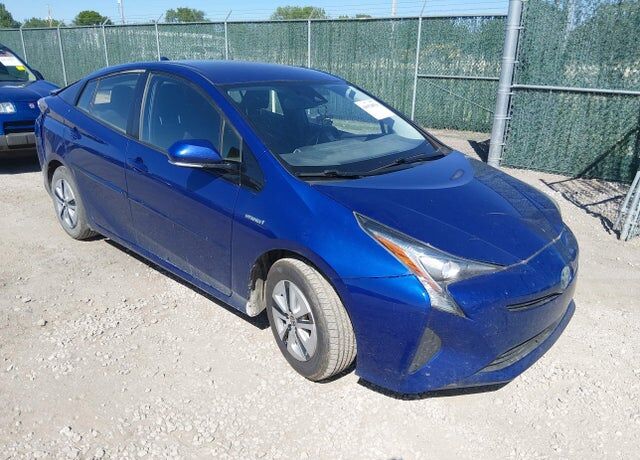 2017 TOYOTA PRIUS