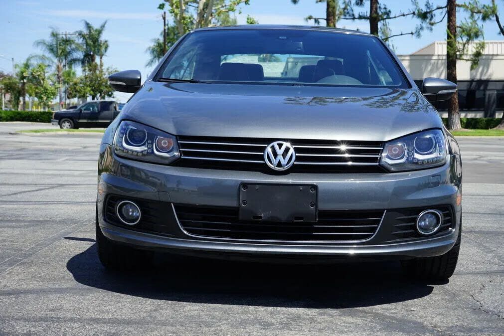 2015 VOLKSWAGEN Eos