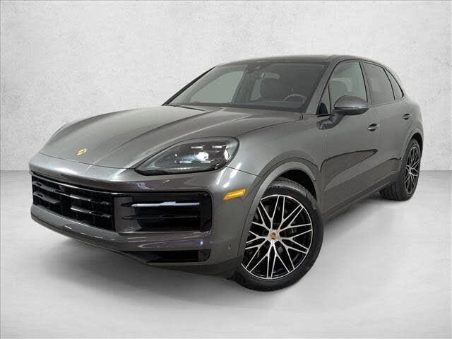 2025 PORSCHE Cayenne