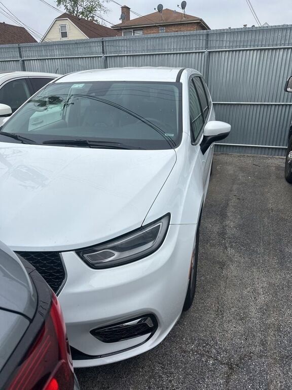 2023 CHRYSLER Pacifica
