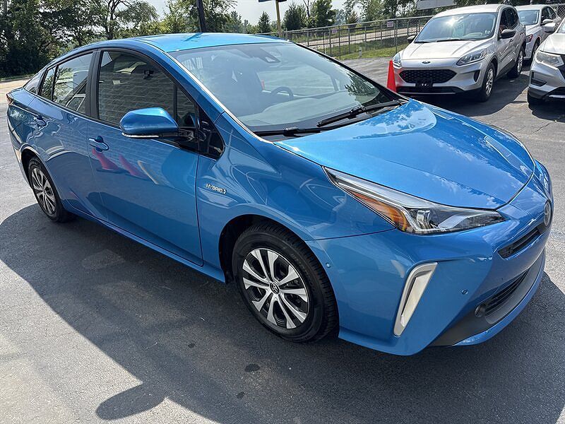 2019 TOYOTA PRIUS