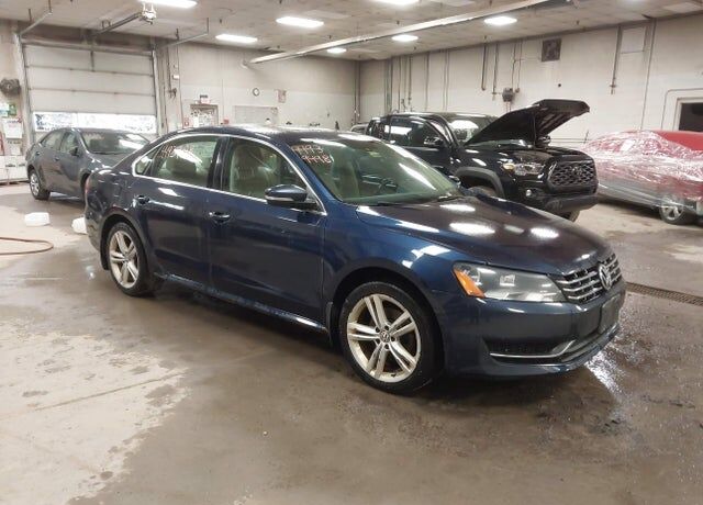 2015 VOLKSWAGEN Passat