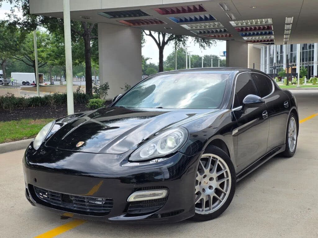 2010 PORSCHE Panamera