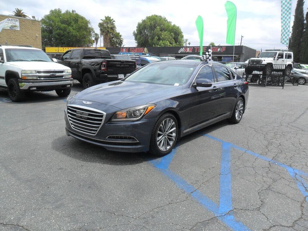 2015 HYUNDAI Genesis
