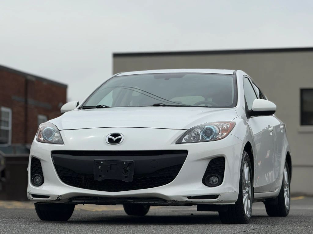 2013 MAZDA Mazda3