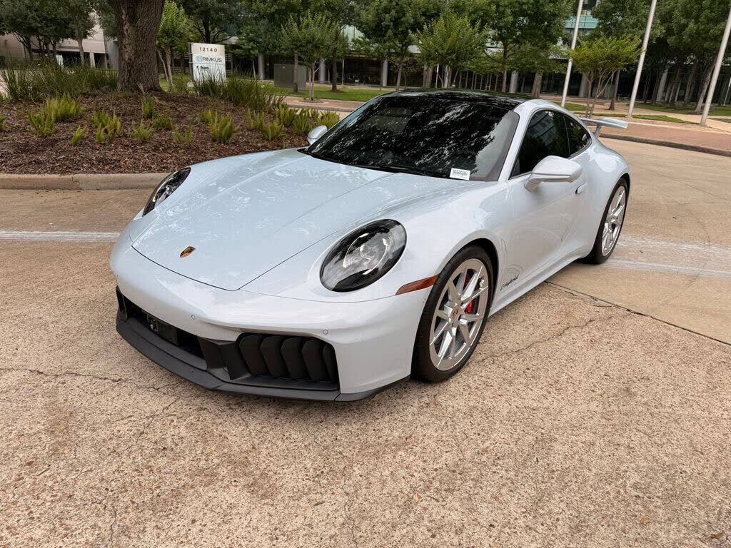 2026 PORSCHE 911
