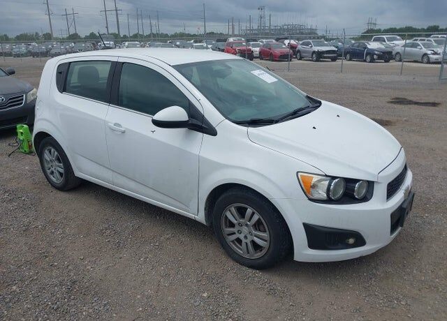 2016 CHEVROLET Sonic