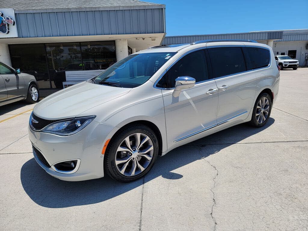 2020 CHRYSLER Pacifica