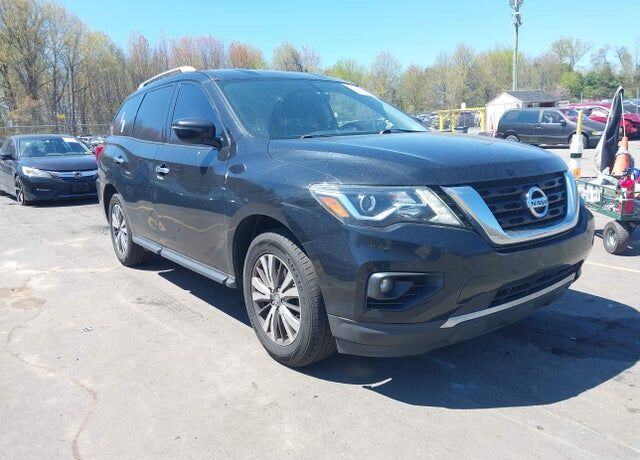 2018 NISSAN Pathfinder