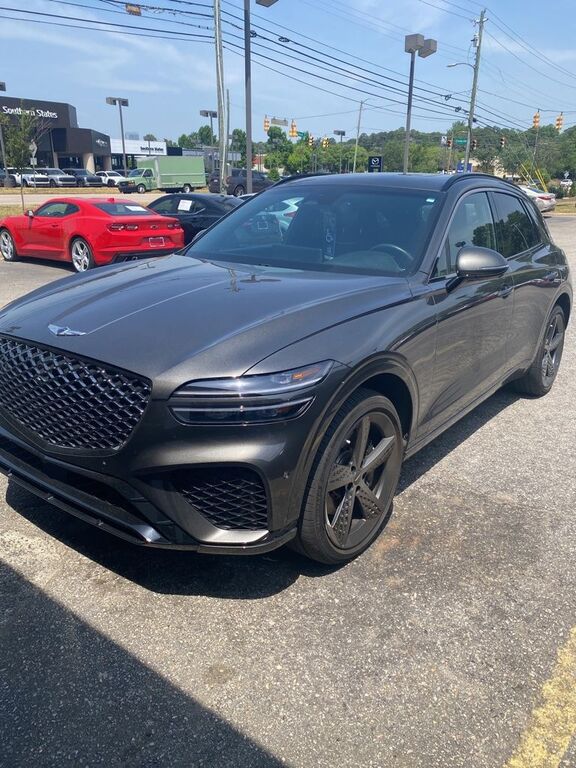 2025 GENESIS GV70