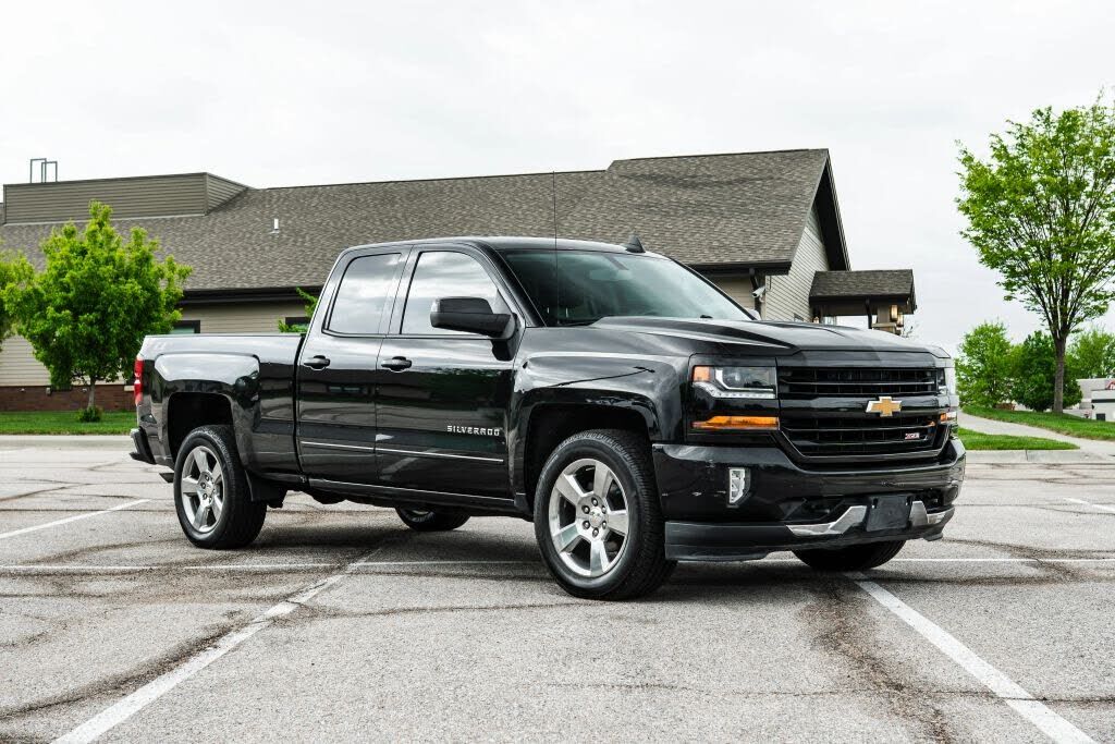 2018 CHEVROLET Silverado